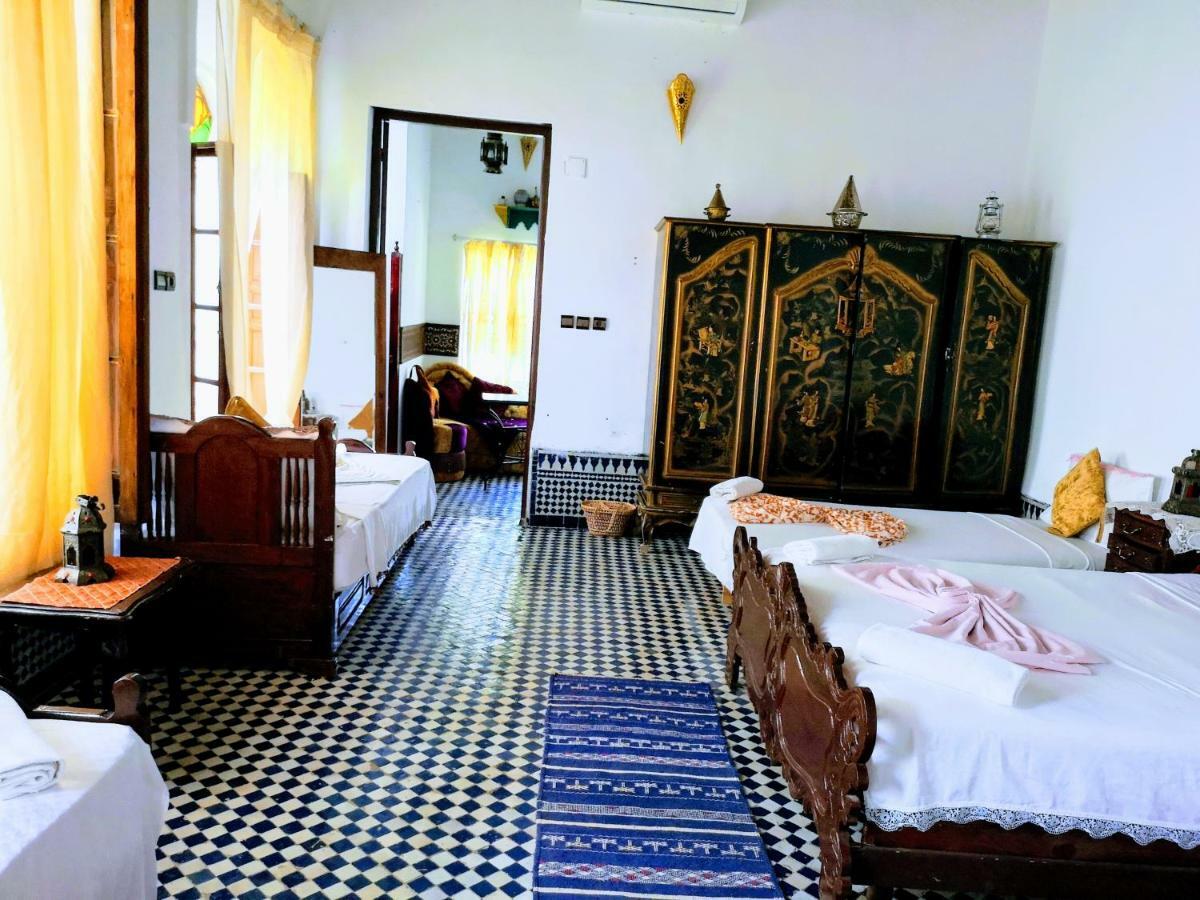 Dar Zerbtana Hotel Фес Екстериор снимка