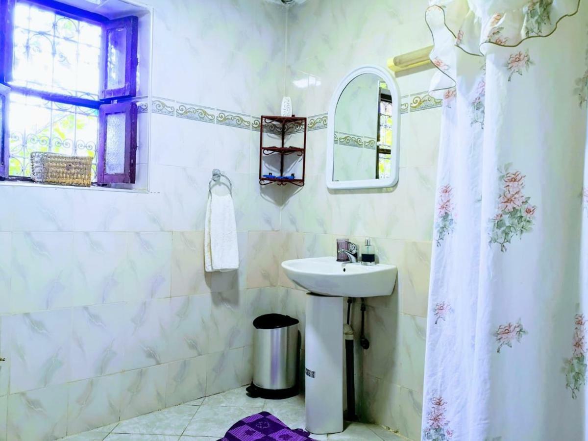 Dar Zerbtana Hotel Фес Екстериор снимка